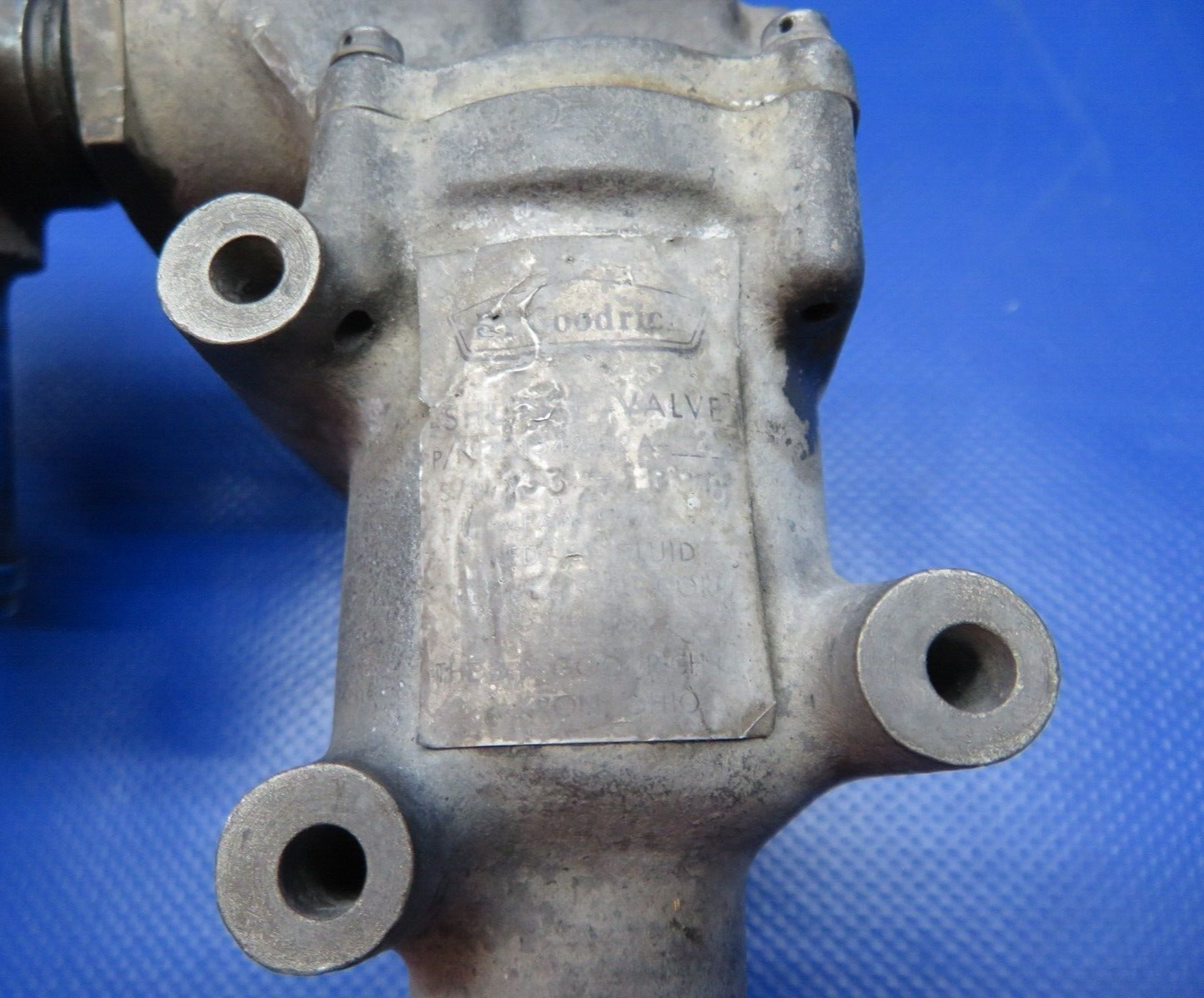 Cessna 401 / 401A B.F. Goodrich Shuttle Valve De-Ice P/N 3D1549-02A-2 (0124-197)