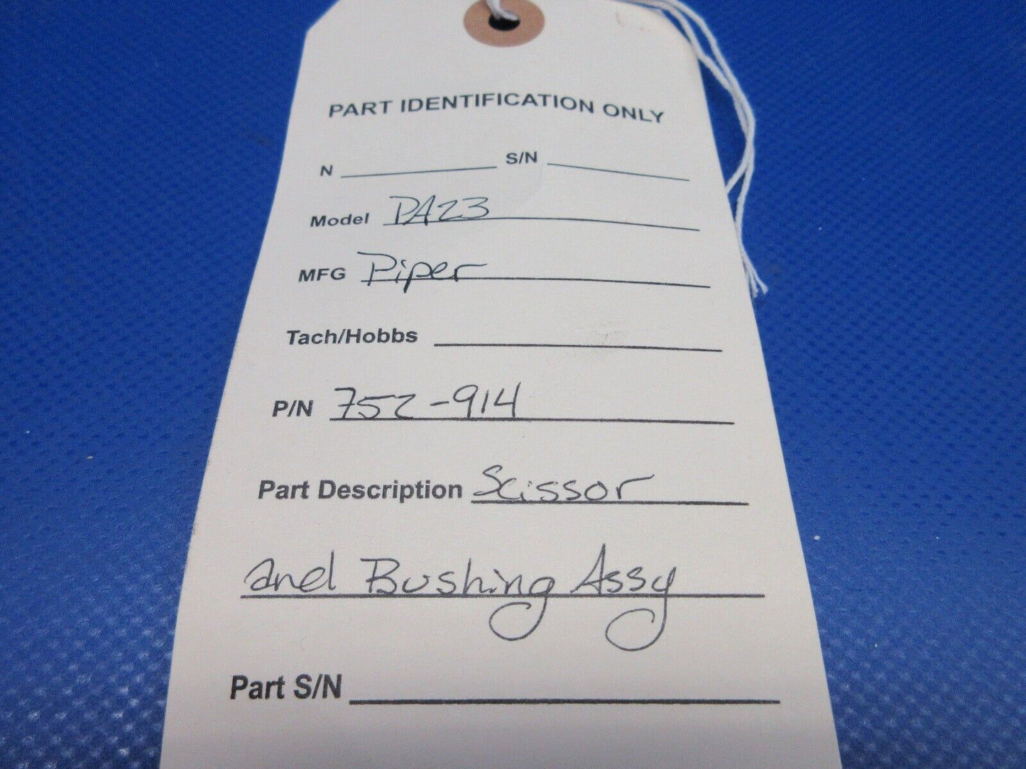 Piper PA23 Aztec Scissor And Bushing Assembly P/N 752-914 (0224-1237)
