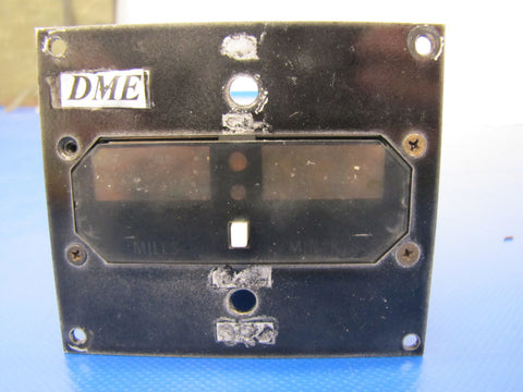 King KI-266 DME Indicator P/N 066-3047-00 (0417-11)