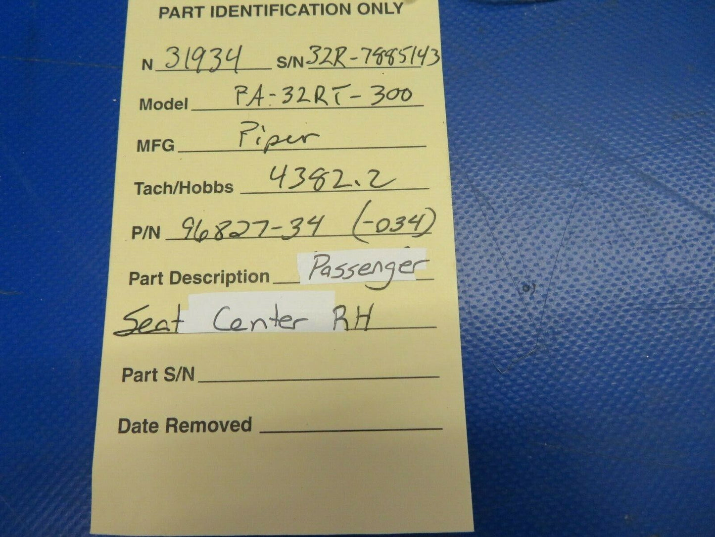 Piper PA-32RT-300 Passenger Seat Center RH Rear Facing P/N 96827-34 (0620-716)