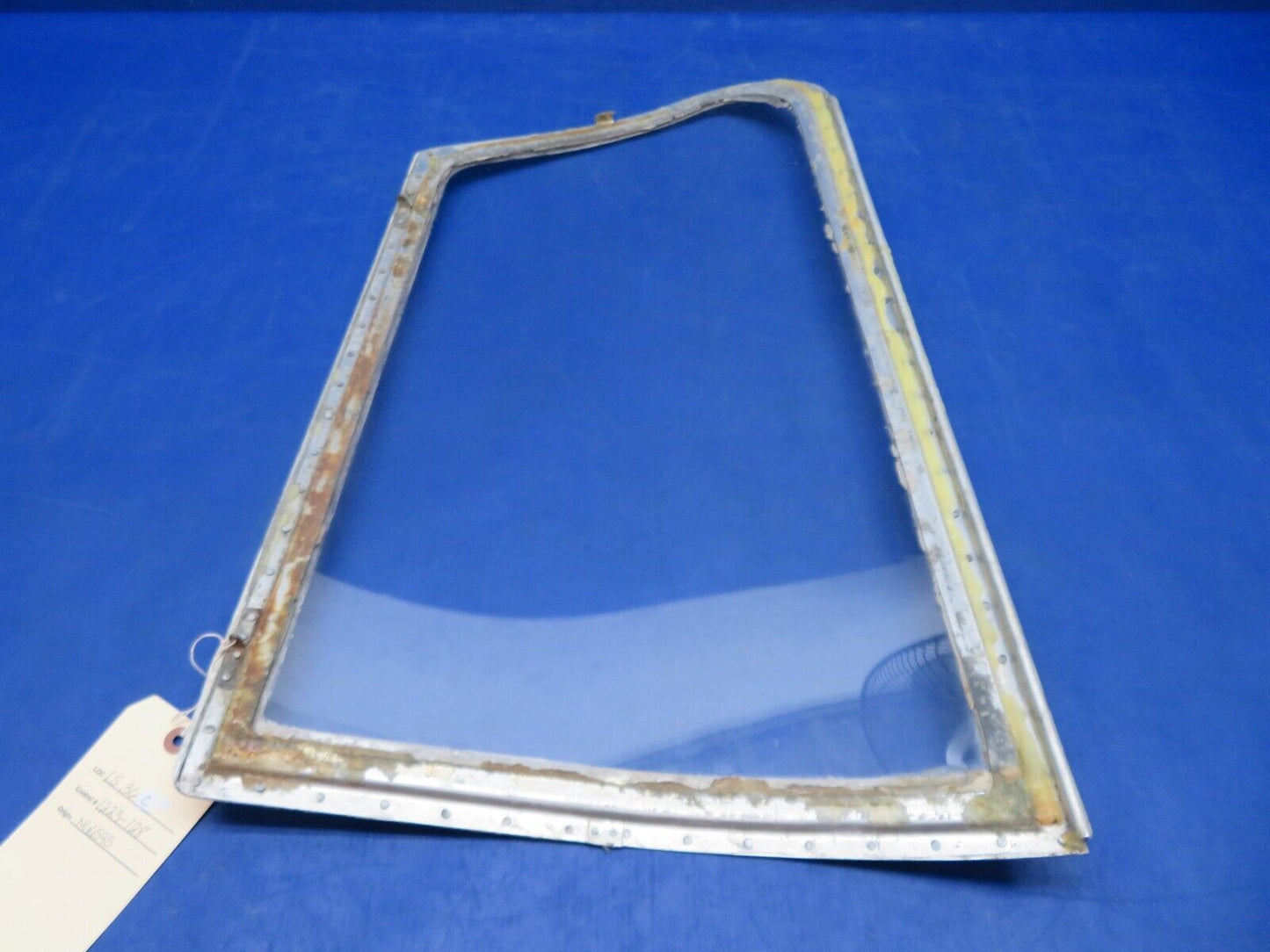 Early Cessna 310 / 310B Emergency Window Assy P/N 0811693-1 (1223-128)