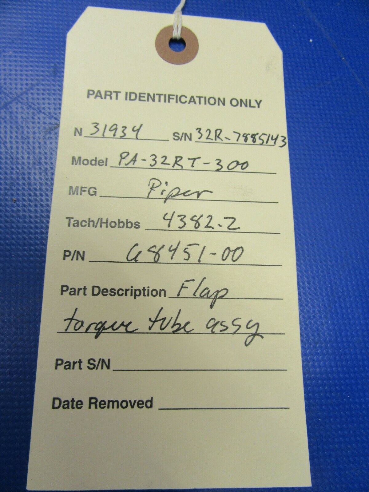Piper PA-32 Lance Flap Torque Tube Assembly P/N 68451-00 (0520-246)