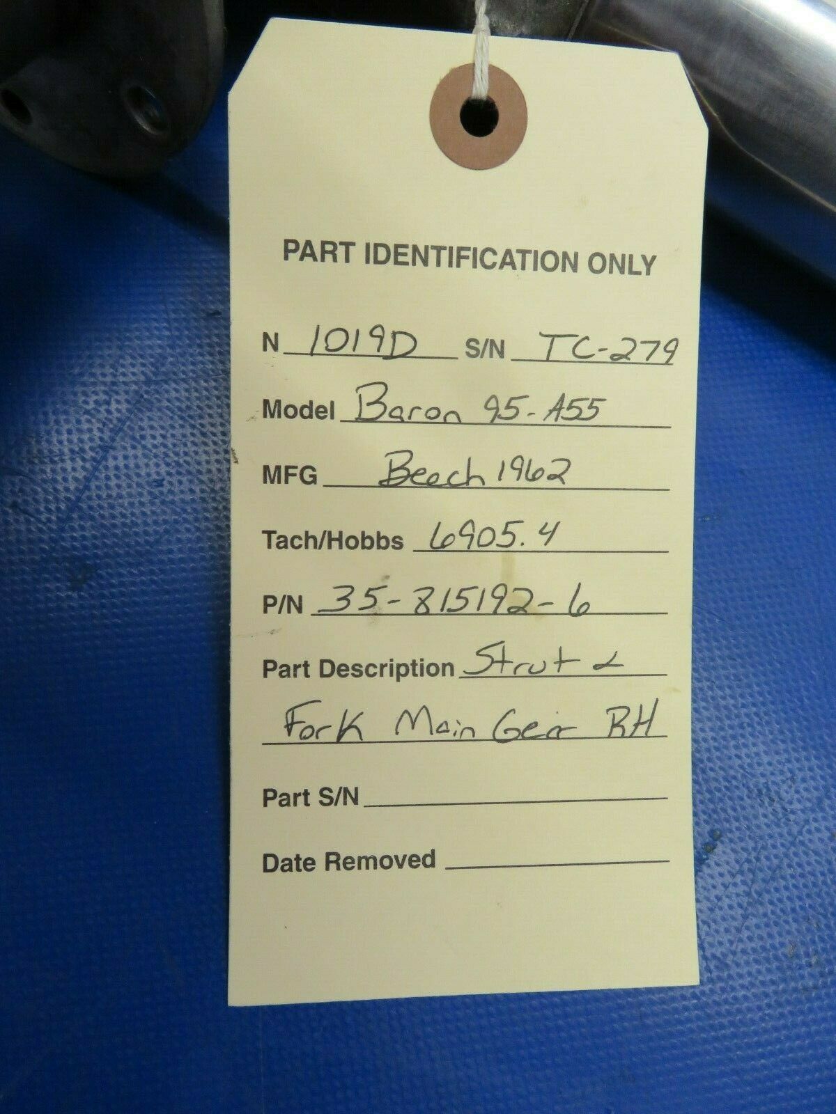 Beech Baron 95-A55 Strut & Fork Main Gear RH P/N 35-815192-6 (0420-351)