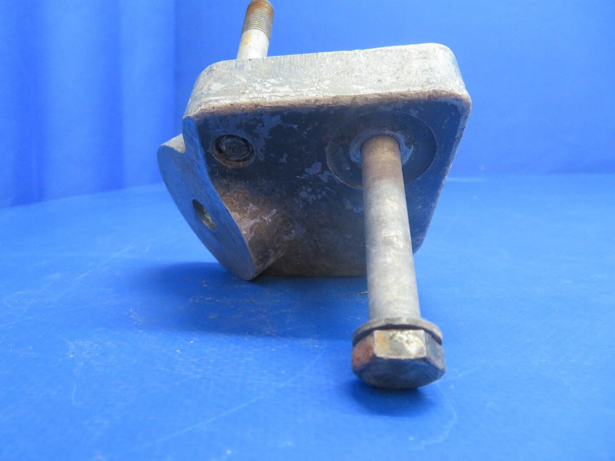 Engine Mount Bracket P/N 70447 (1222581) Safe Skies