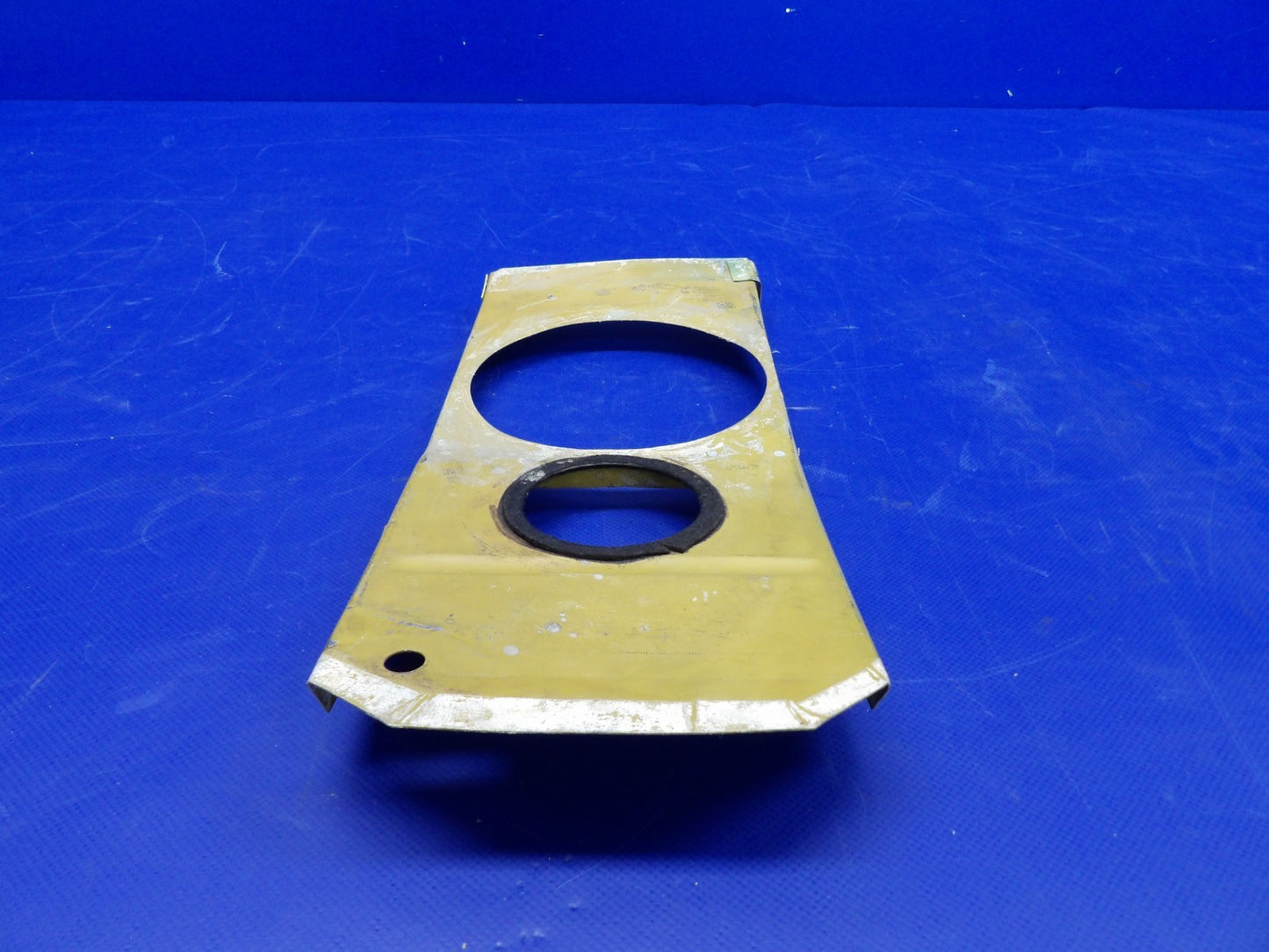 Beech D95A Travel Air LH Fuel Cell Bladder Bulkhead P/N 50-110010-98 (0226-517)3