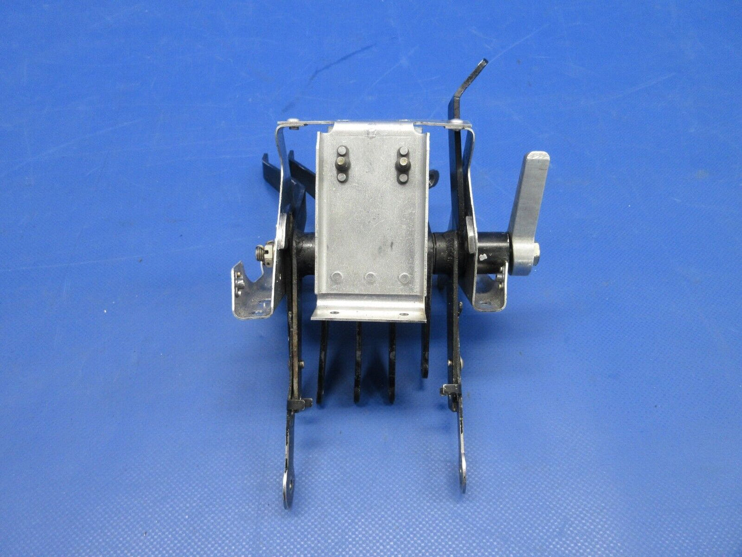 Piper PA-34-200T Seneca II Engine Control Quadrant Assy P/N 95136-03 (0524-1264)