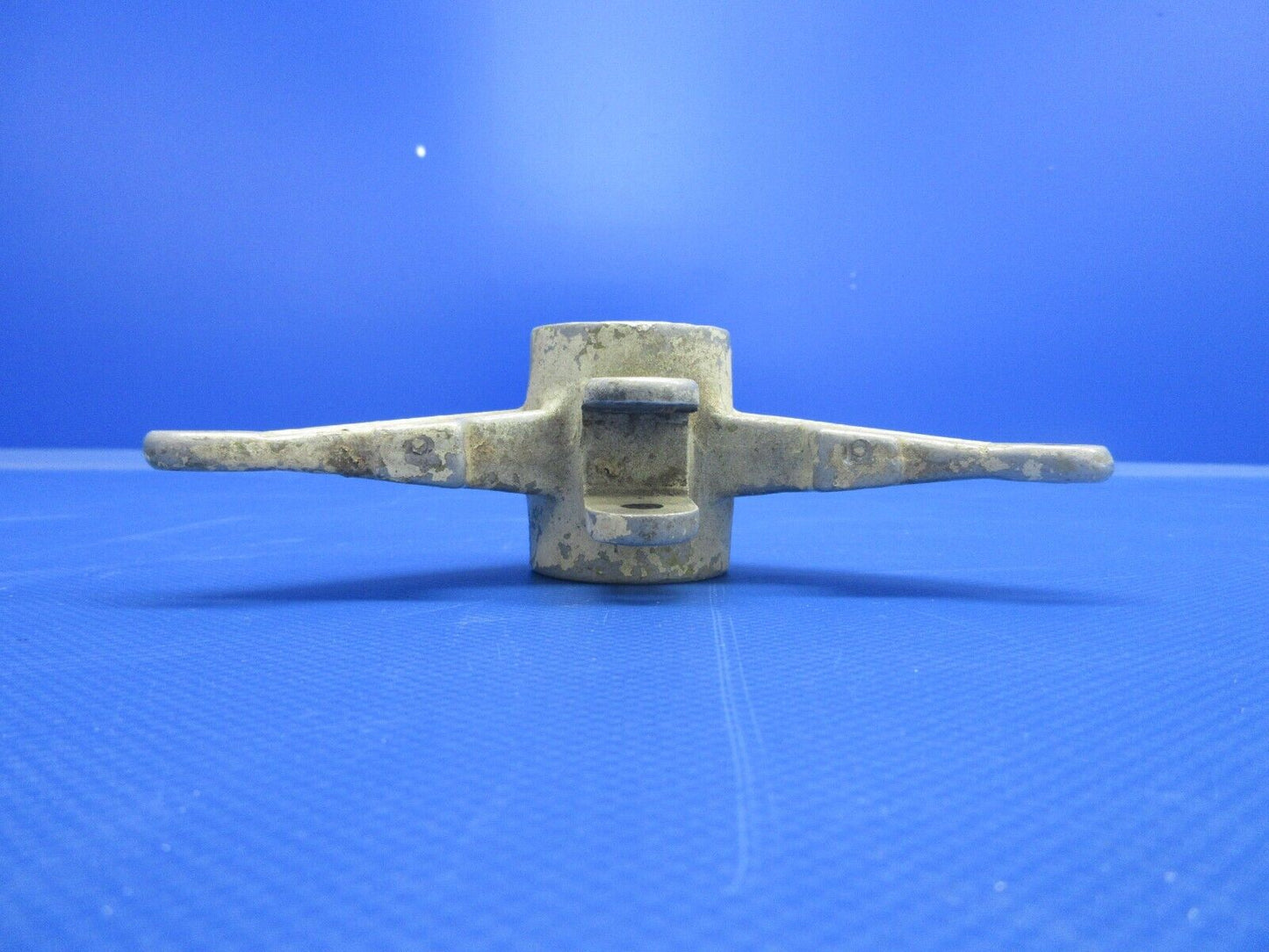 Piper PA23 Apache Rudder Torque Tube Horn Assy P/N 19405-00 (0224-1095)