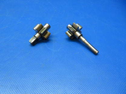 Continental O-200 Oil Pump Drive Gear & Driven Gear P/N 22354 (0824-925)