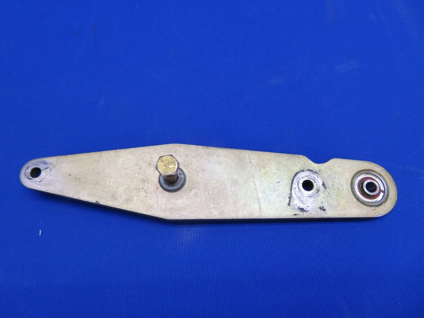 Cessna 210L Bellcrank Elevator FWD P/N 1260440-3 (0820-467)