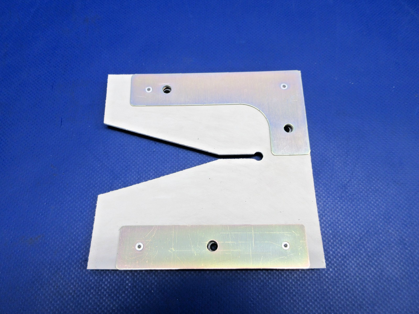 Cirrus SR20 / SR22 Nose Landing Gear AFT Cowl Seal P/N 20665-003 NOS (0426-742)1