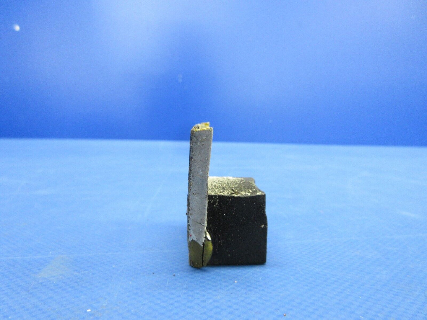 Piper PA-23-250 Aztec Landing Gear Bumper Assy P/N 17518-00 (0624-1336)