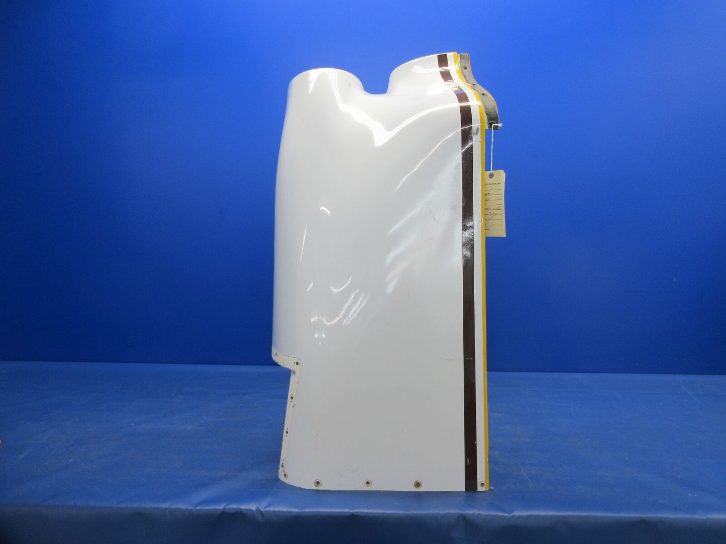 Piper PA-32R-301T Saratoga SP Bottom Engine Cowl P/N 98563-63 (1124-817)4