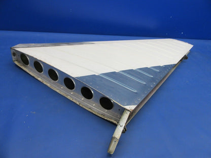 Piper PA-28-161 Warrior Vertical Stabilizer / Fin Assy P/N 66975-03 (0724-10)