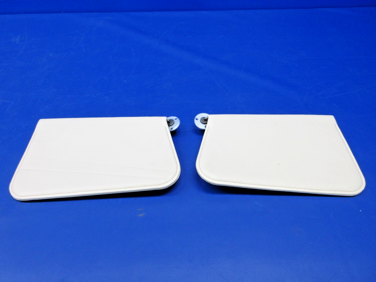 Beech 95 / D95A Travel Air Sun Visor Set P/N 35-534406-71 (0326-844)0