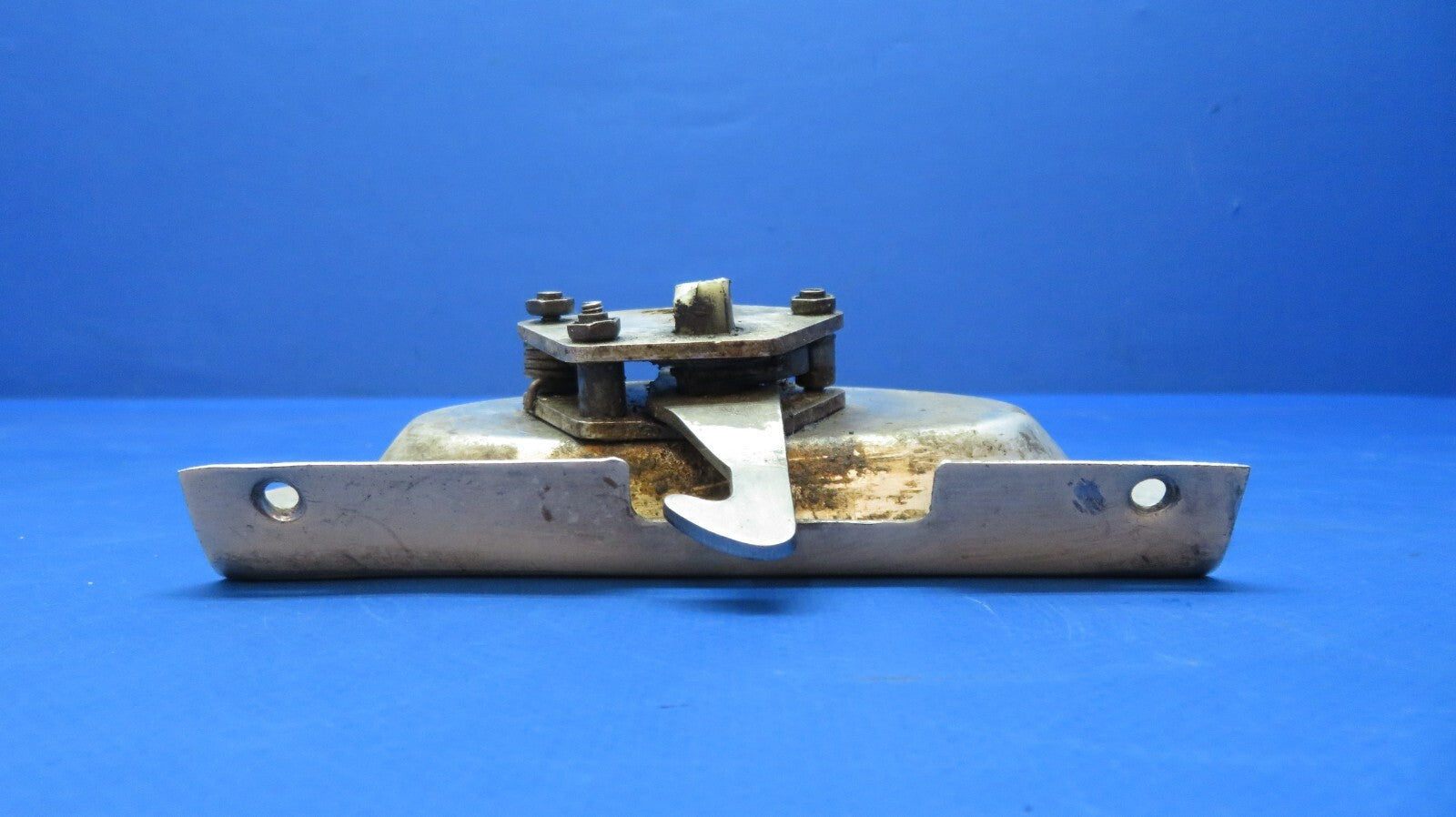 Piper PA-28 Cabin Door Latch P/N 63034-00 (0523-855)6