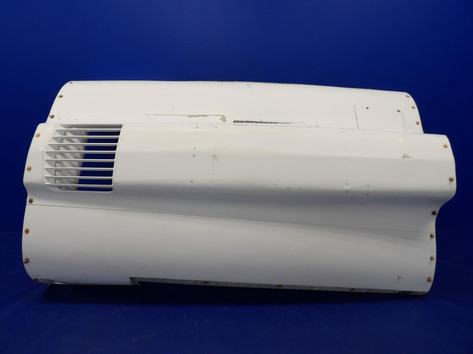Cessna 421 Upper Left Hand Engine Cowl P/N 5121002-201 (0726-1243)0