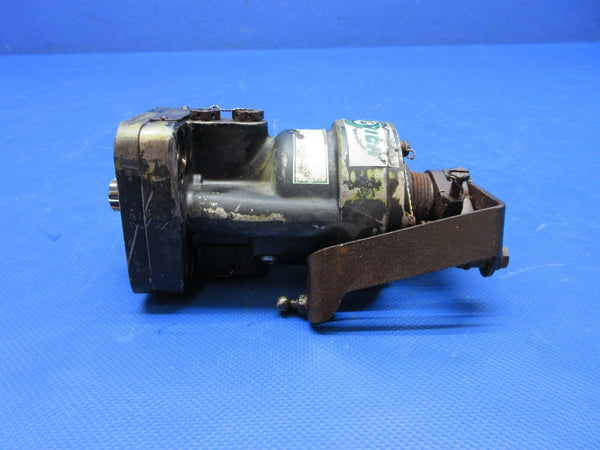 Early Cessna 182 Sensenich / Woodward Prop Governor P/N 210105 CORE (0724-1236)