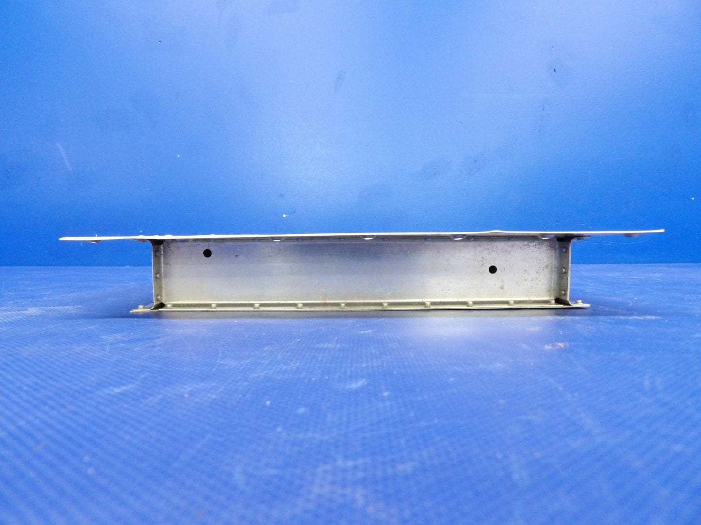 Beech D95A Travel Air Right Hand Wing Fuel Tank Door P/N 95-110024-2 (0226-509)4