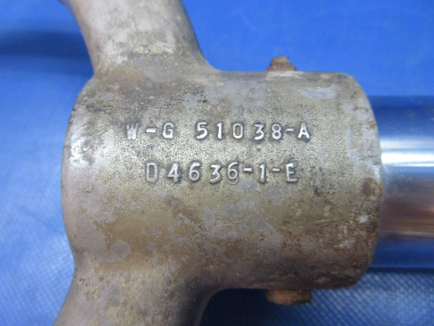 Piper PA-23-250 Aztec Nose Gear Fork & Tube P/N D4636-1-E (0924-1409)