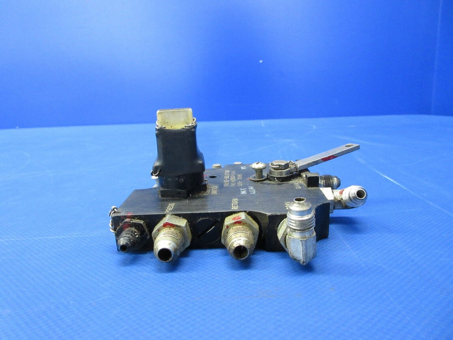Piper Gear Selector Valve w/ Switch P/N 83767-2-A CORE (0624-1248)