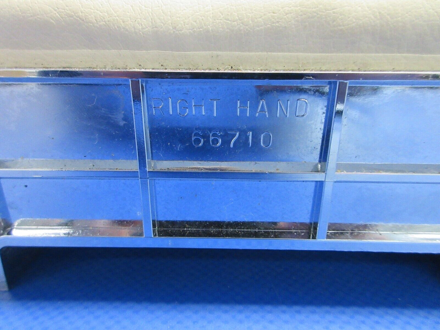 Piper PA-34-200T Seneca II Armrest Housing Assy RH P/N 66710-16 (0524-1891)
