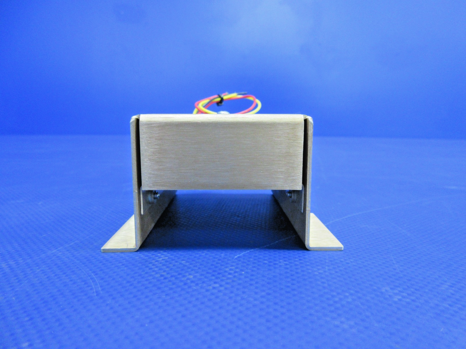 Lamar Voltage Regulator 14V P/N B-00331-2 (0426-764)6