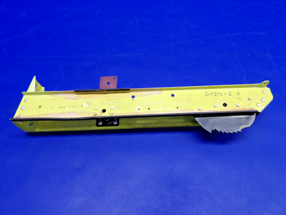 Piper PA-28 Parking Hand Brake Support Channel P/N 67137-00 (0426-1315)3