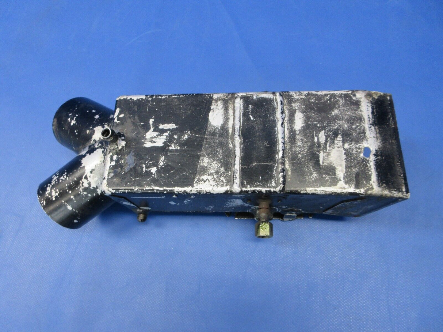 Piper PA-23-250 Aztec Carburetor Air Box Assy LH Engine P/N 16463-09 (0924-1250)