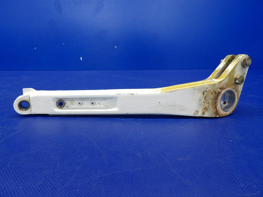 Piper PA-31T1 Cheyenne RH Main Gear FWD Link P/N 40279-09 (0626-1391)0