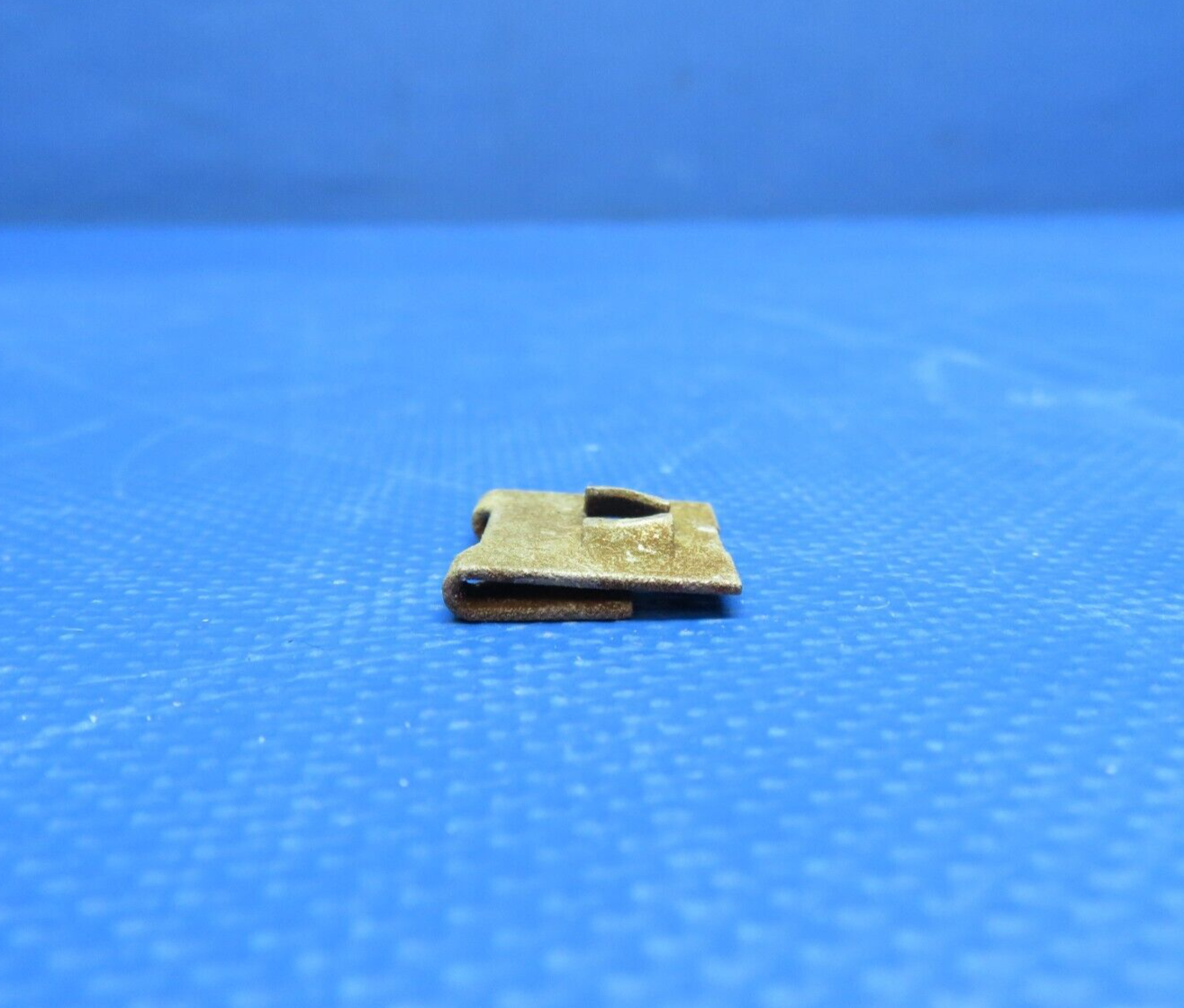 Size 10 Tinnerman Style J-Type Spring Nut C8049-10-4 1 LOT 1,050 (0524-1715)