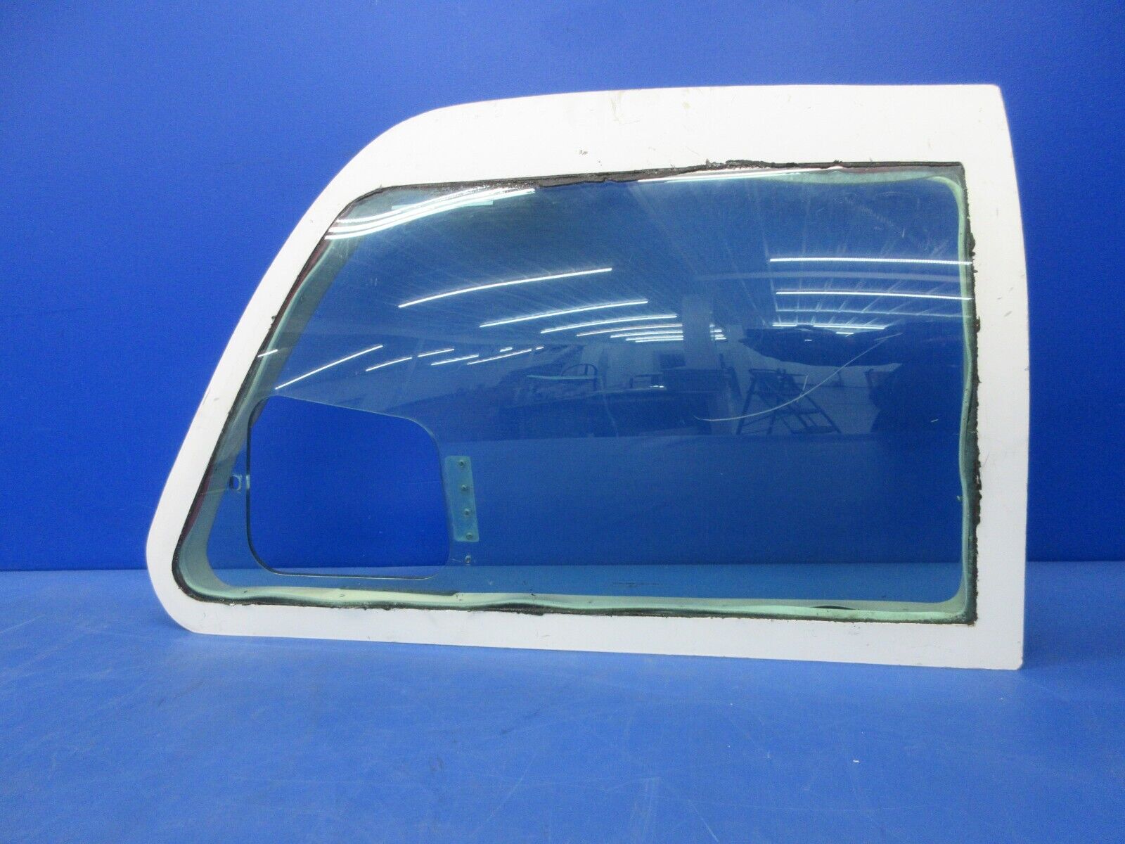 Cessna 310 / 310R Emergency Pilot Window P/N 0891107-8 (1024-2122)