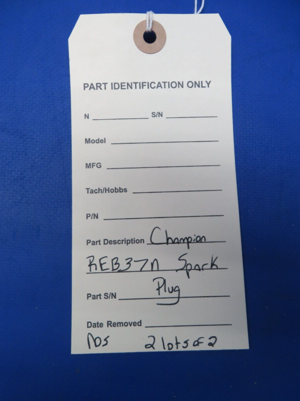 Champion REB37N SPARK PLUG NEW OLD STOCK LOT OF 2 (0923-553)