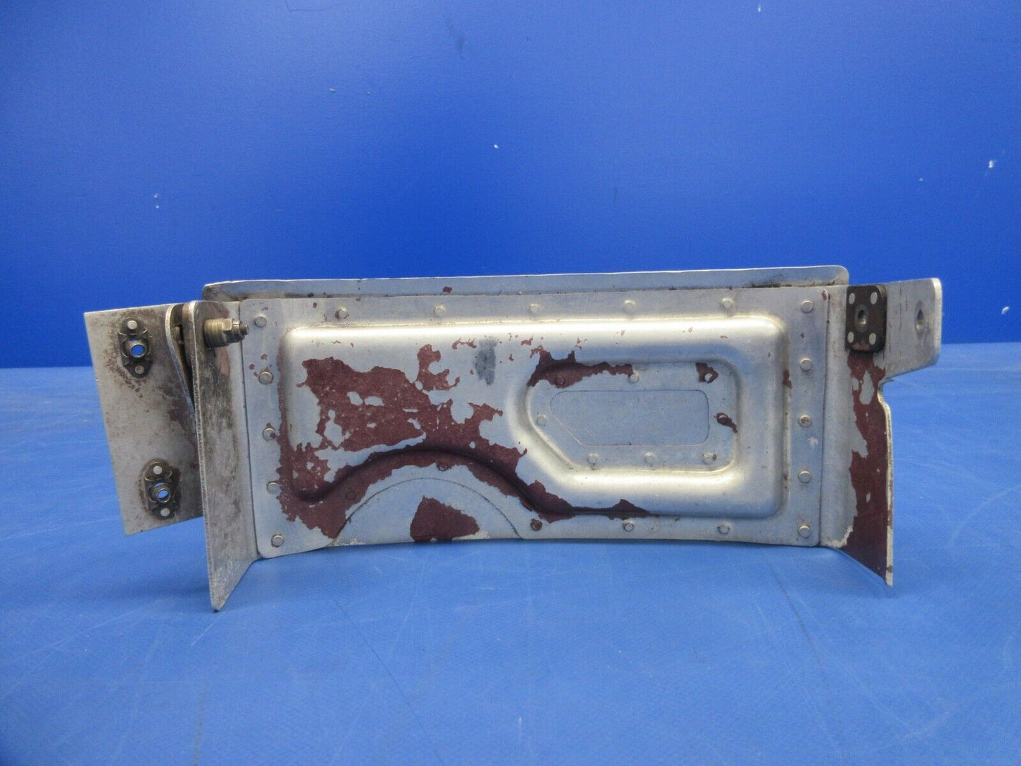 Piper PA-32RT-300T Lance II Cowl Flap Assy LH P/N 98517-12 (1024-732)