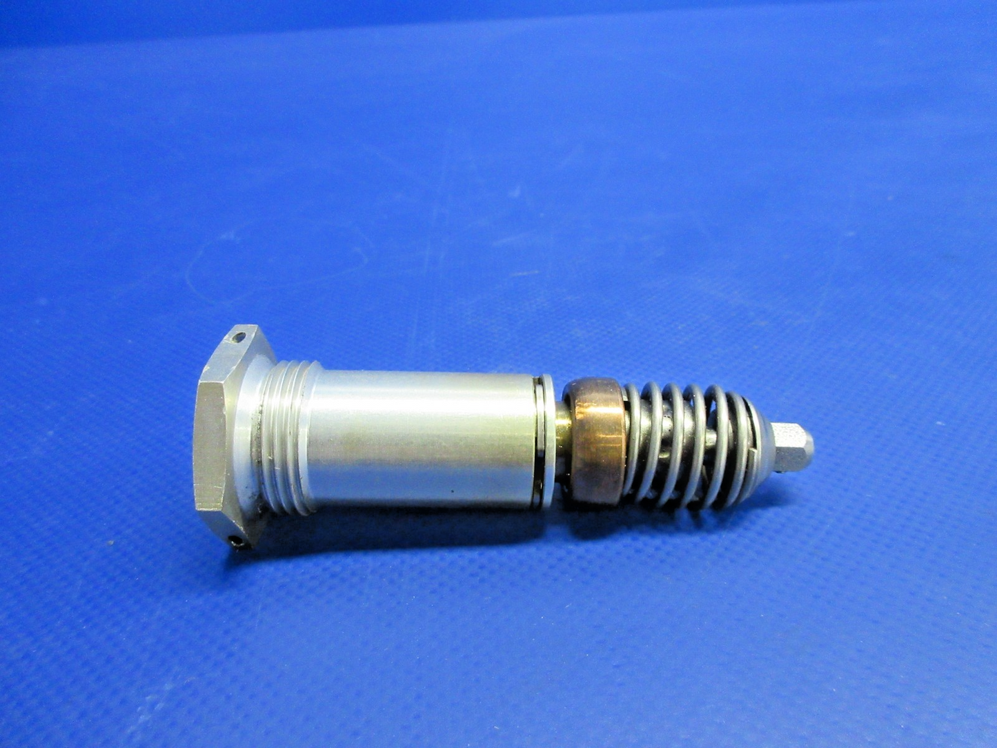 Superior Oil Control Valve Vernatherm P/N SL53E19600 (0826-713)3