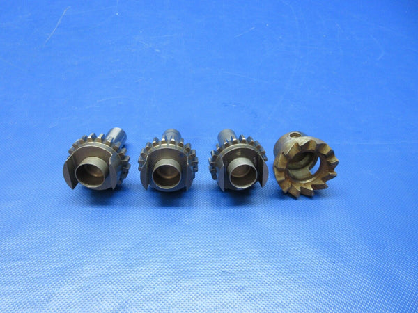 Aircraft Gears MAN CAVE / DECORATION  LOT OF 9 (0724-1908)