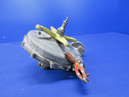 Beech 95 / D95A Travel Air Main Gear Retract Actuator P/N 95-810017-7 (0326-846)5
