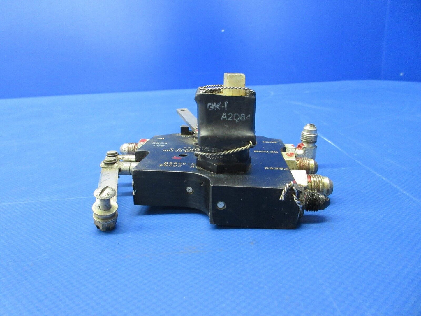 Piper Gear Selector Valve w/ Switch P/N 83767-2-A CORE (0624-1248)