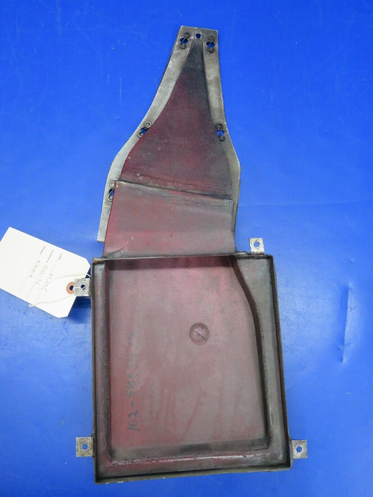Beech Baron 58P Air Induction Duct & Scoop LH 102-910021-17 (0420-42)
