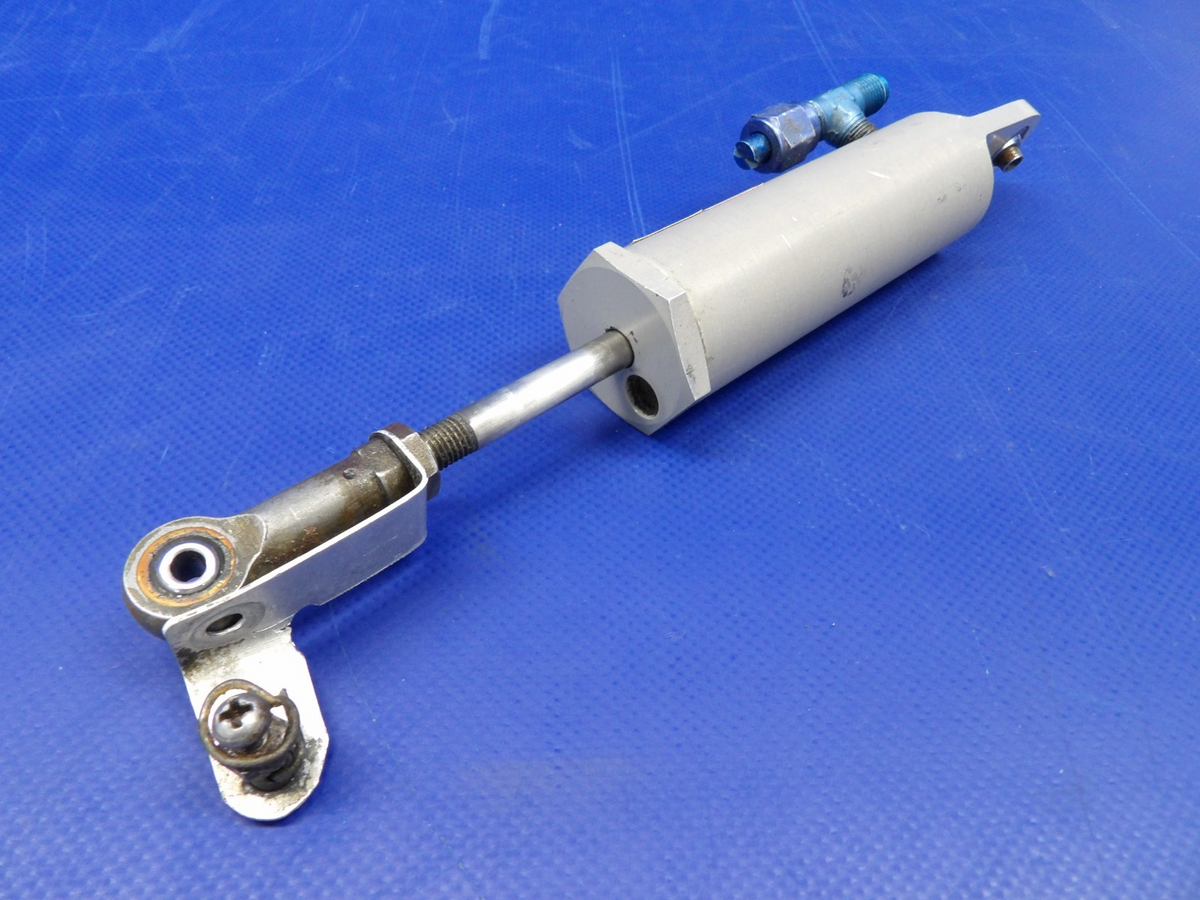 Mooney M20 / M20E Hydraulic Flap Actuator P/N HE625 (0826-1349)6