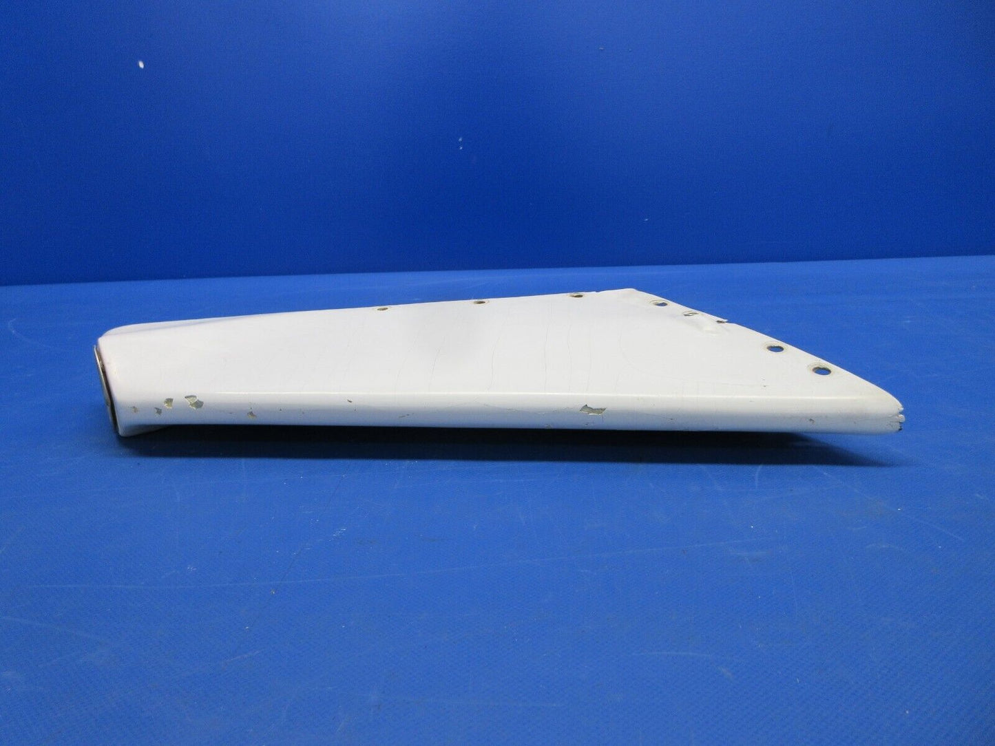 Piper PA-34-200T Seneca II Fin Tip Assy P/N 95908-13 (0524-2072)