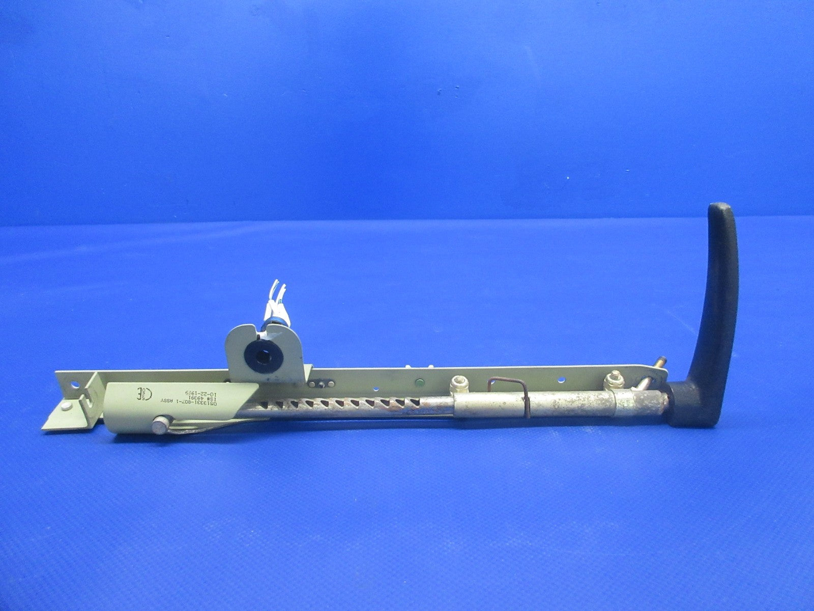 Cessna 172 / 172S Parking Brake Handle P/N 0713070-44 (0825-798)4