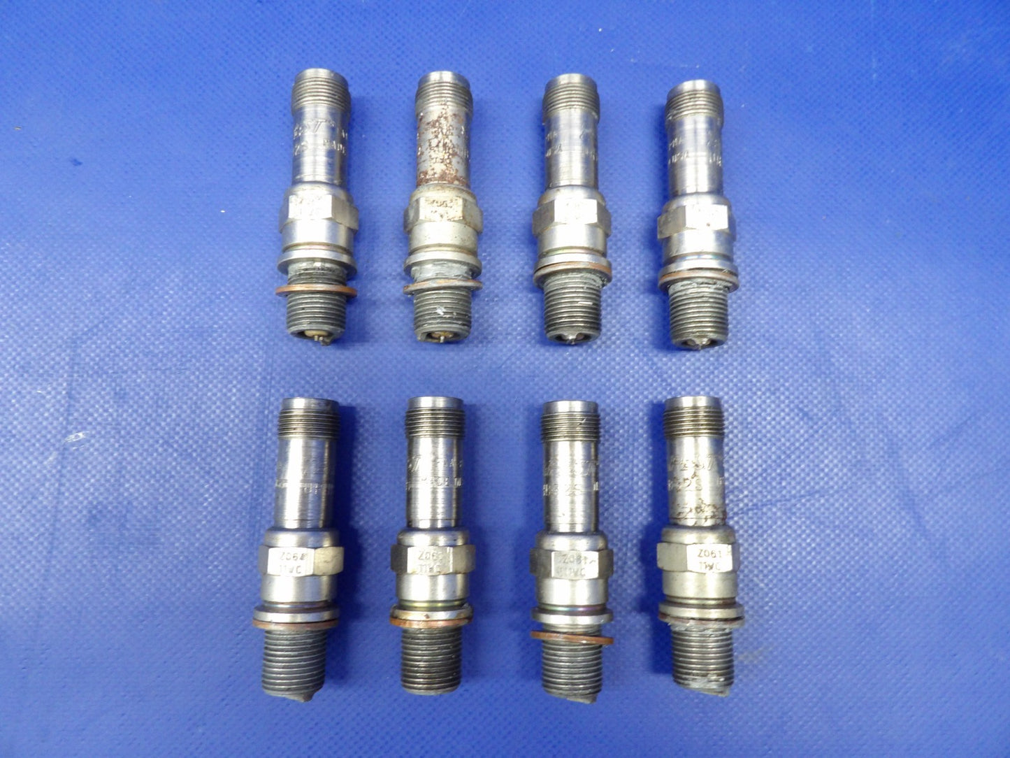 Enstrom 280FX Tempest Fine Wire Spark Plugs P/N URHB32S LOT OF 8 (0526-1364)0