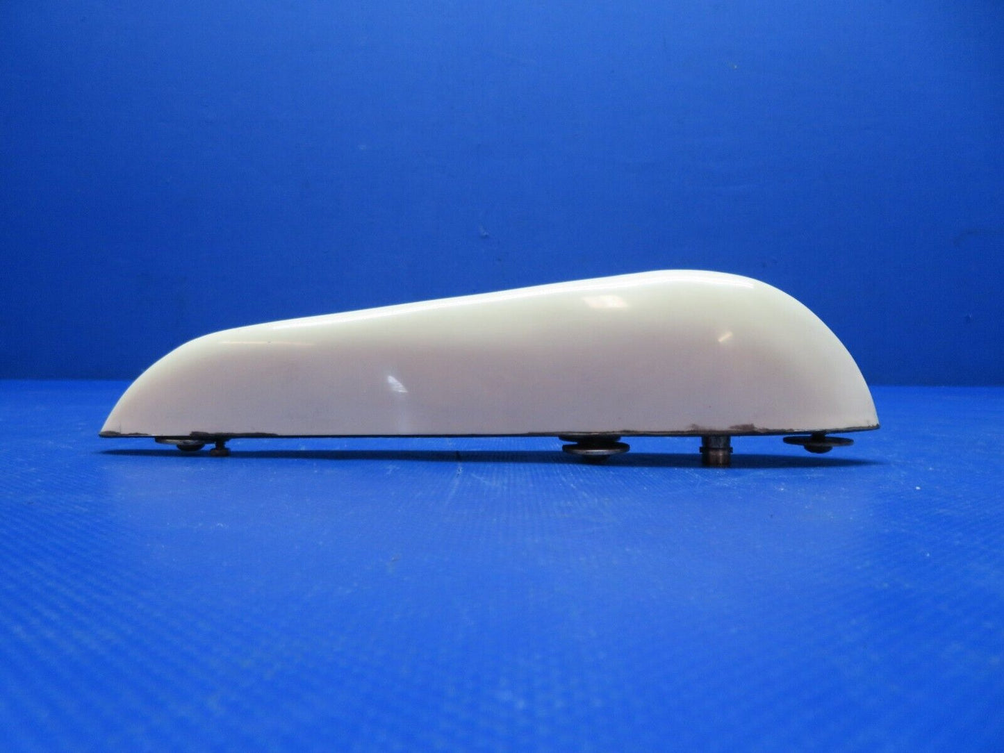 Piper PA-28-161 Warrior Comant Marker Beacon Antenna P/N CI102 (0724-208)