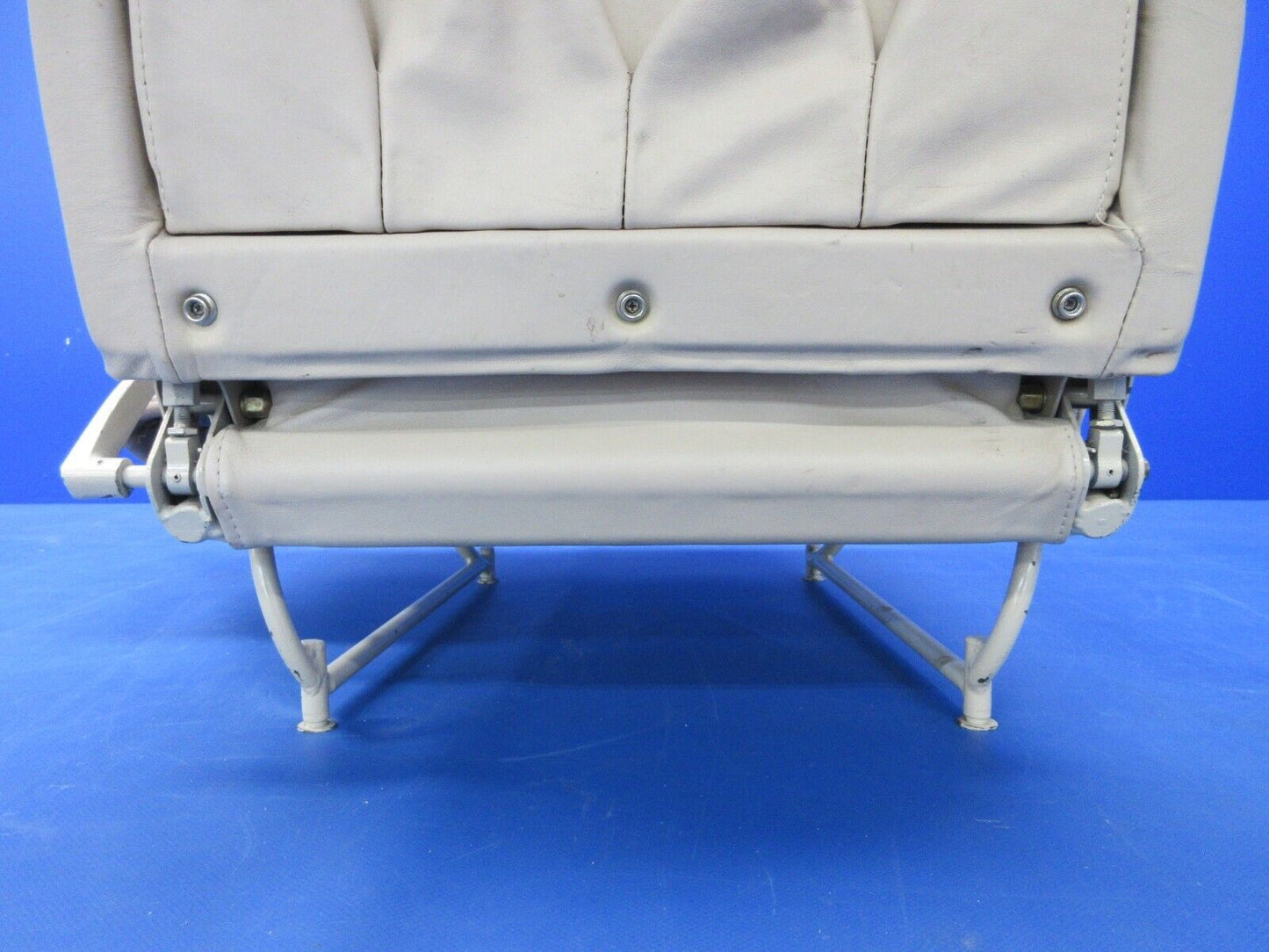 Piper PA-32RT-300T Lance II Rear RH Seat Assy w/ Armrest P/N 79479-03(0924-1425)