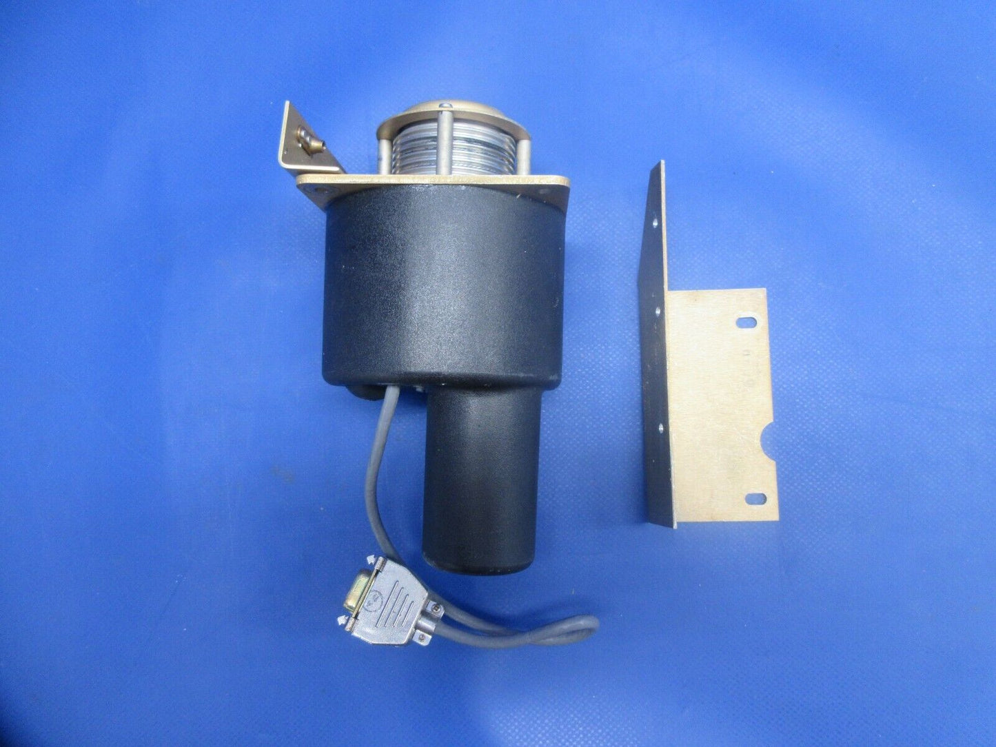 Cessna 177 / 177B Cardinal S-TEC Roll Servo P/N  WARRANTY (0924-710)