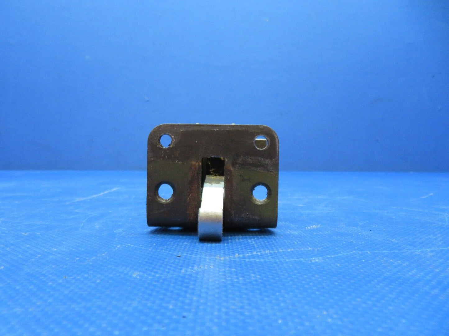 Cessna 337 / P337H Front Upper Door Latch Assy 1511408-16 (0824-193)
