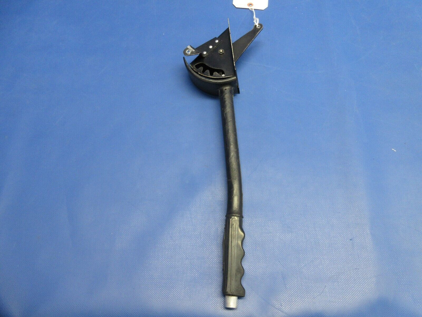 Piper PA-32RT-300T Lance II Flap Control Lever Assembly P/N 62706-09 (0924-2075)