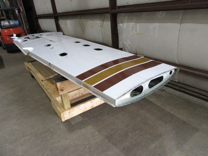 1977 Piper PA-28R-201T Arrow LH Wing P/N 35630-920 (0822-103)4