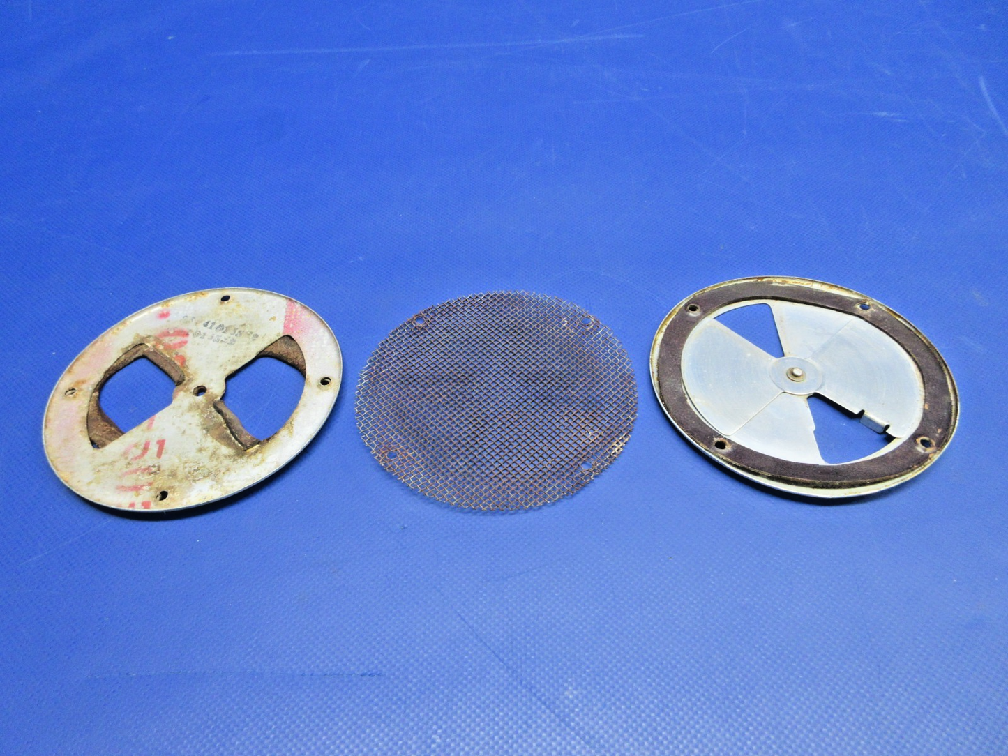 Beech 95 /D95A Travel Air Cabin Exhaust Valve Shutter P/N 96-550015-9 (0326-780)2