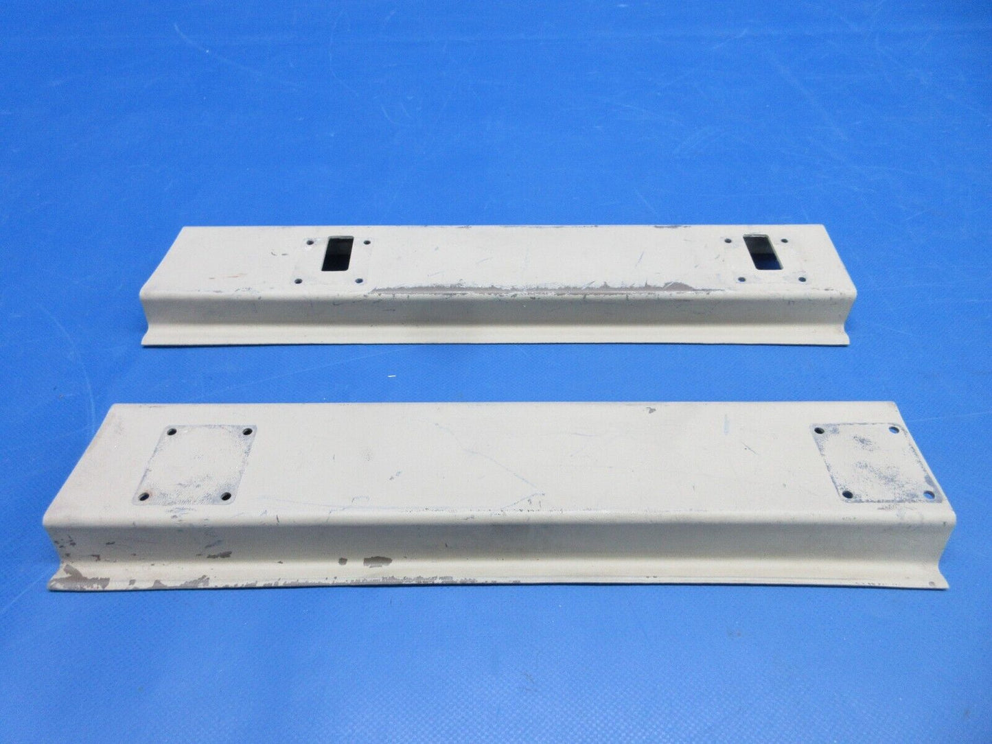 Piper PA-34-200T Seat Trim Channel LH & RH FWD & Rear P/N 6890-16 (0524-1908)